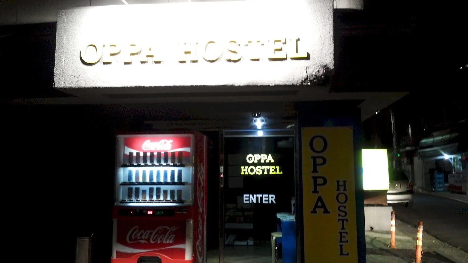 Oppa Hostel Seoul